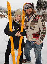 Dorkas Kiefer und Freund Sascha Haug (©Foto: BrauerPhotos (c) G.Nitschke für Veuve Clicquot)